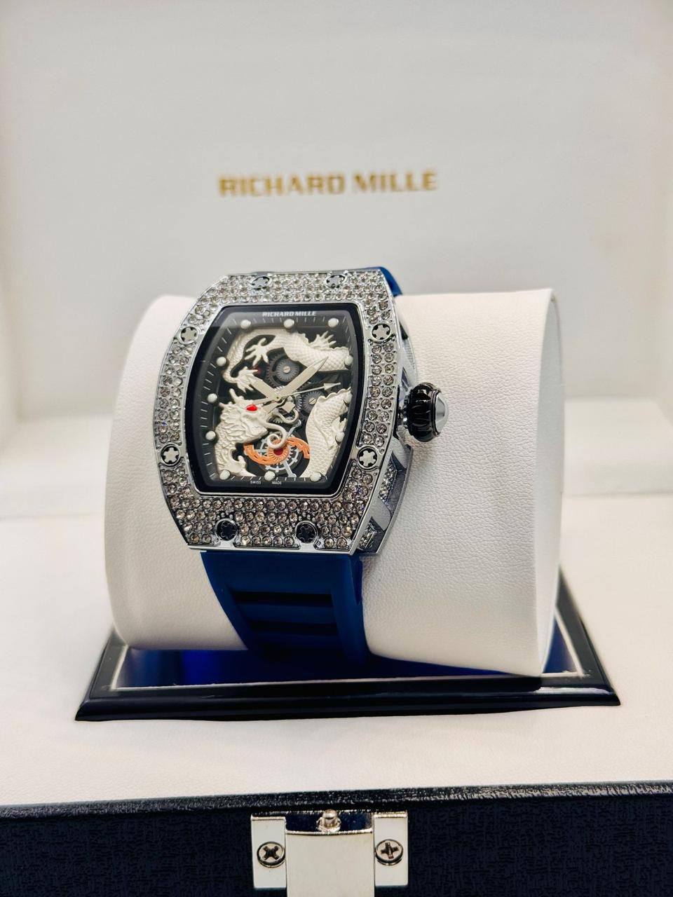 Richard Mille Men 
95 dhs🪙🖤

Zain08
♥️♥️♥️