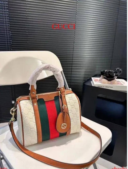 Gucci
105 dhs🪙🌨️ 
high quality  
33Cm

Zain26
♥️♥️♥️