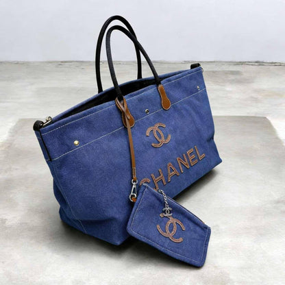CHANEL 
HIGH QUALITY 
180 dhs🇦🇪🇦🇪

Zain295
♥️♥️♥️