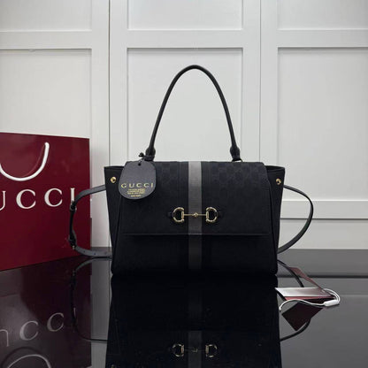 Gucci
Master🌺🌺
32cm🫶🏼🫶🏼 
280 dhs🌺

Zain297
♥️♥️♥️
