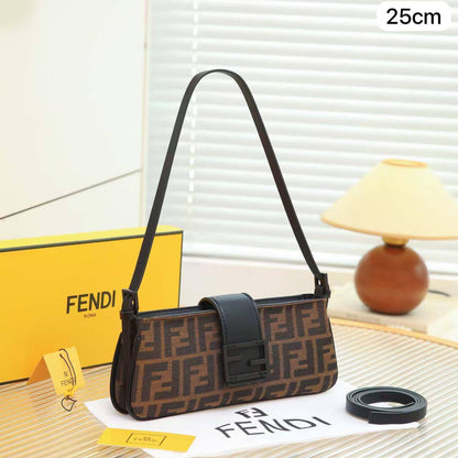 💖 Fendi Baby_B
1⃣️ First quality +🎁
Size : 25 * 15 * 4 cm
85 dhs🇦🇪
with box🎁

Zain115
♥️♥️♥️