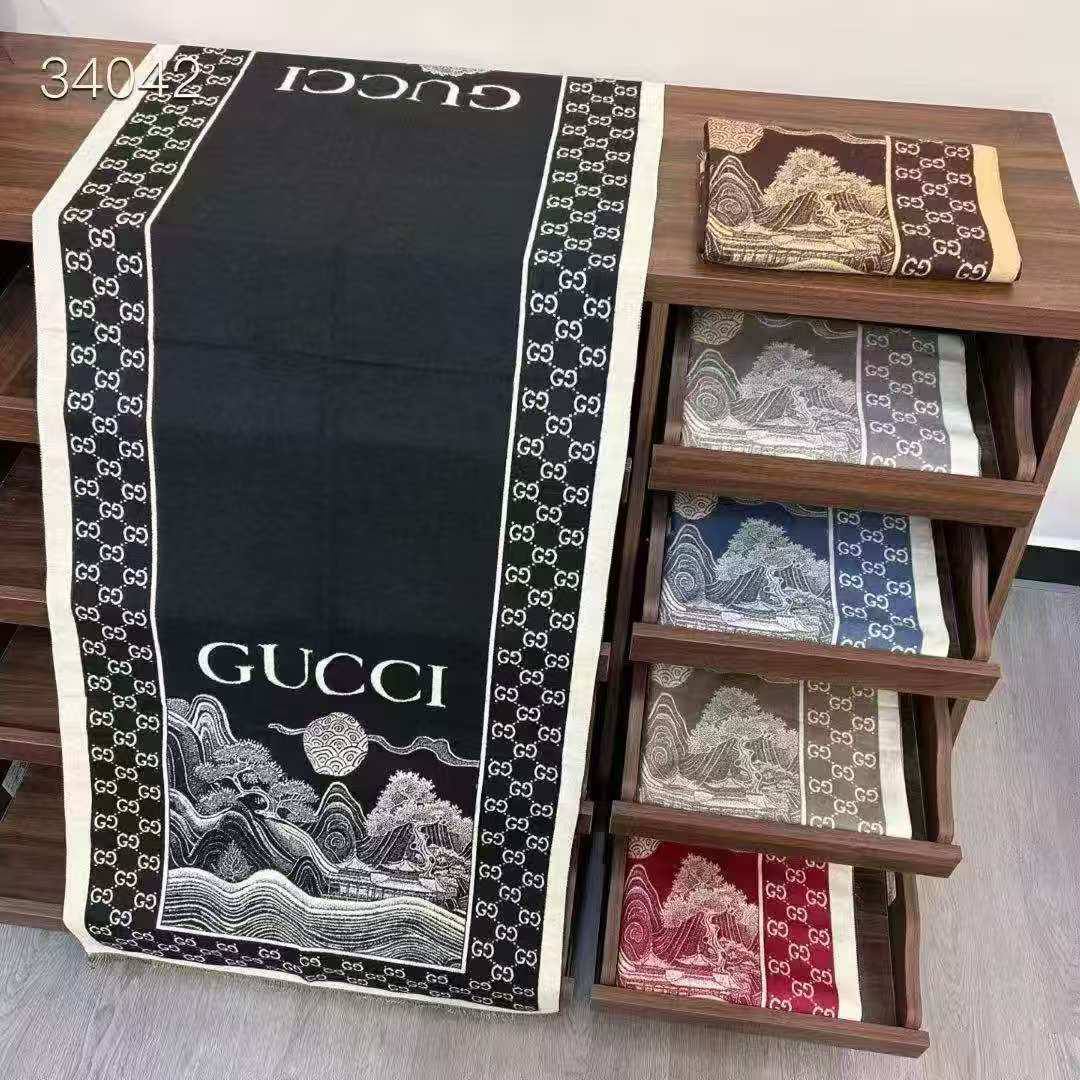 Scarf
40 dhs💓

Zain200
♥️♥️♥️