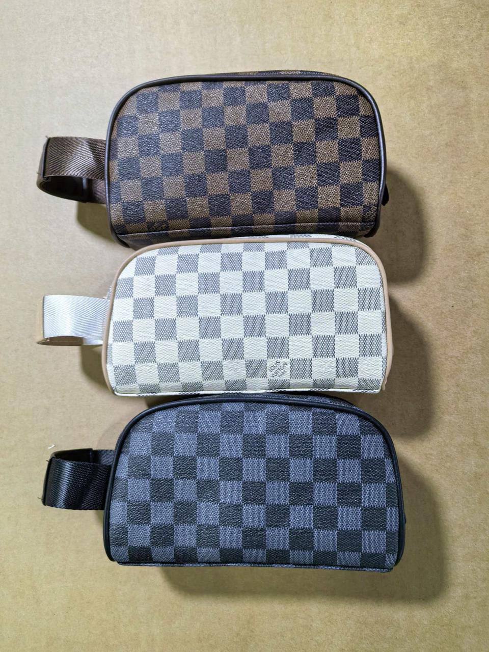 Hand Wallets
25 dhs✅

Zain93
♥️♥️♥️