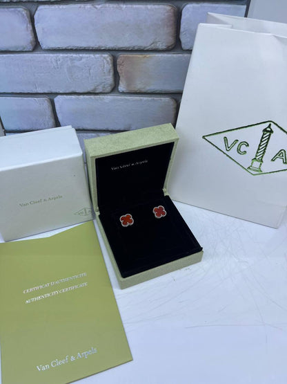 vCA
Earing’s
Master quality 🍃
50 dhs🪙🌨️

Zain263
♥️♥️♥️