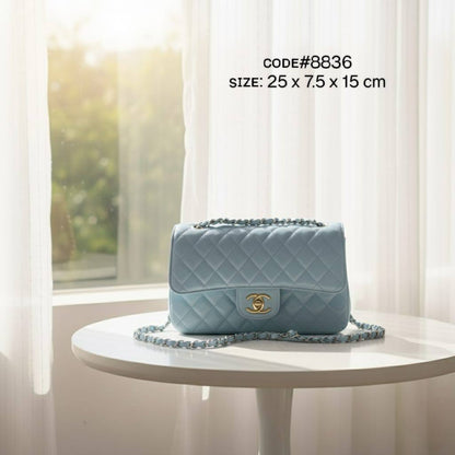 CHANEL ᴄʟᴀssɪᴄ
ᴅᴏᴜʙʟᴇ ғʟᴀᴘ ɢᴏʟᴅ ʜᴀʀᴅᴡᴀʀᴇ
LAMBSKIN LEATHER ᴍᴀᴛᴇʀɪᴀʟ
sɪᴢᴇ : 25 cm

70 dhs✅

Zain31
♥️♥️♥️