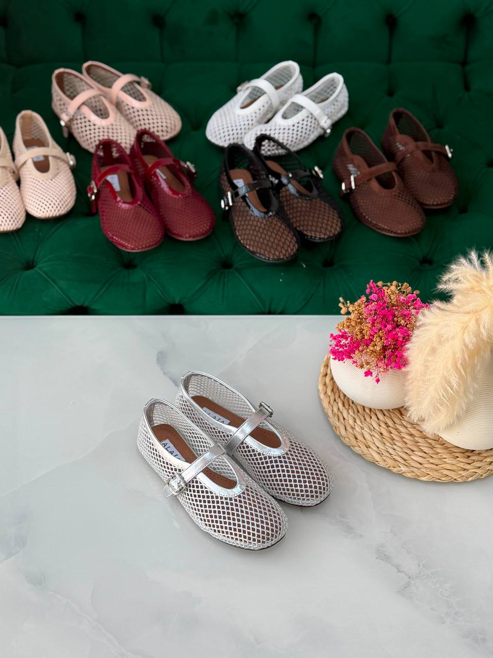 Alaia
Vip quality 
Size:36 to 41
450 dhs🇦🇪🇦🇪

Zain113
♥️♥️♥️