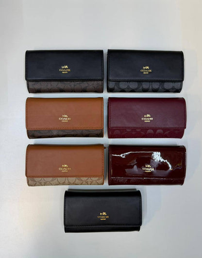Coach - CH - DKNY
85 dhs❣️
with box
🎁🎁🎁

size 19×5×11cm

Zain41
♥️♥️♥️
