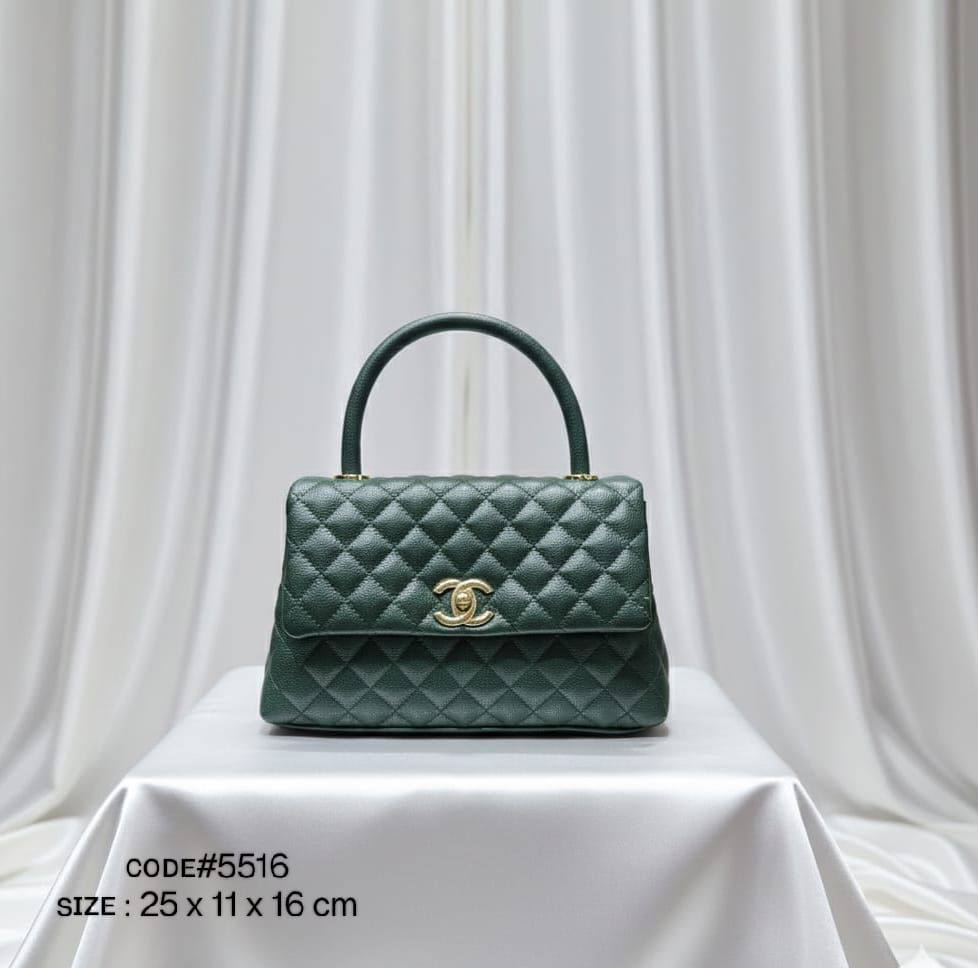 CHANEL  COCO
ᴛᴏᴘ ʜᴀɴᴅʟᴇ ʙᴀɢ
ᴄᴀᴠɪᴀʀ ʟᴇᴀᴛʜᴇʀ ᴍᴀᴛᴇʀɪᴀʟ
ɢᴏʟᴅ ᴄʜᴀɪɴ ʟᴇᴀᴛʜᴇʀ sᴛʀᴀᴘ
sɪᴢᴇ: 25 cm

ᴡɪᴛʜ BOX
🎁🎁🎁

90 dhs🌺

Zain56
♥️♥️♥️