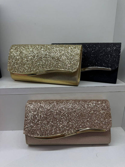 🌟 Wedding clutch bag 
Good quality 
Size: 25 * 11 cm
40 dhs❤️

Zain115
♥️♥️♥️