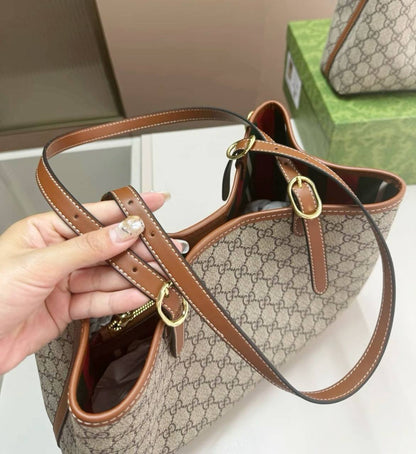 GUCCI 
GOOD QUALITY 
120 dhs✅

Zain295
♥️♥️♥️