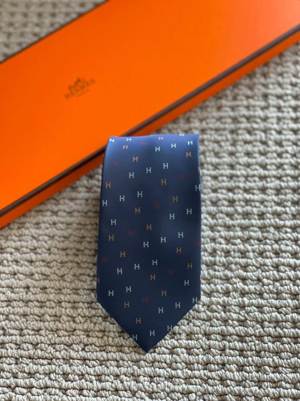HERMES
TIE
*New Collection*
*Master Quality*
180 dhs💓

Zain179
♥️♥️♥️