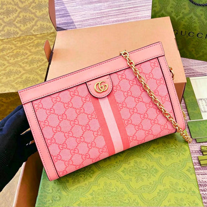 GUCCI 
COPY ONE 
 WITH BOX 
160 dhs💛

Zain295
♥️♥️♥️