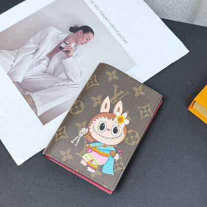 LV - Goyard
Master Quality
Passport Cover 
105 dhs✅

Zain33
♥️♥️♥️