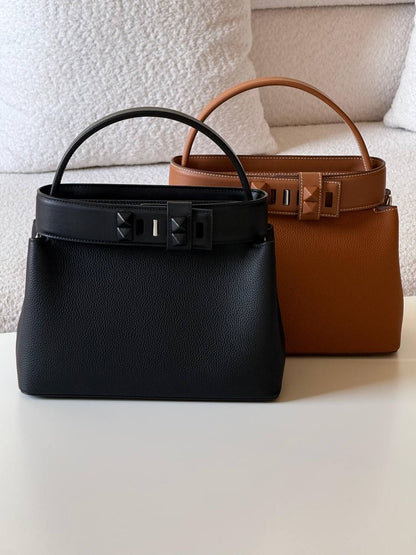 Hermes kelly togo 25cm💕master quality😍

with box❤️
🎁🎁🎁

580 dhs🪙💚

Zain52
♥️♥️♥️