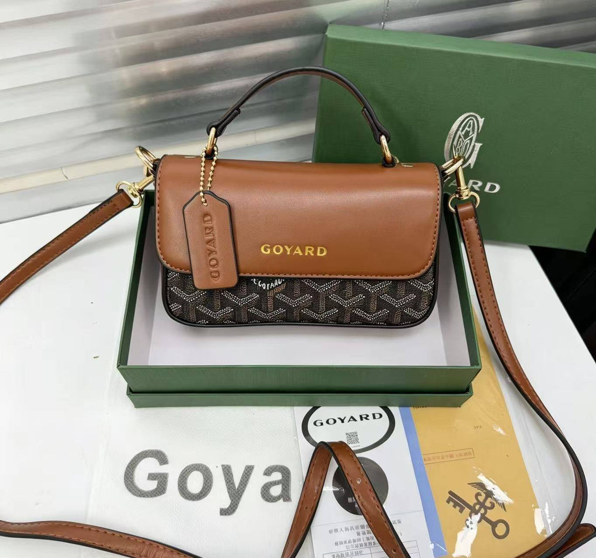 Goyard

With box 🎁
80 dhs🇦🇪🇦🇪

Zain232
♥️♥️♥️