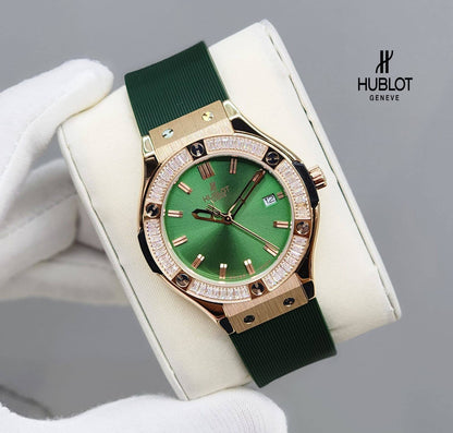 Hublot
 watch for ladies 
good quality 
210 dhs🪙🌨️

Zain59
♥️♥️♥️