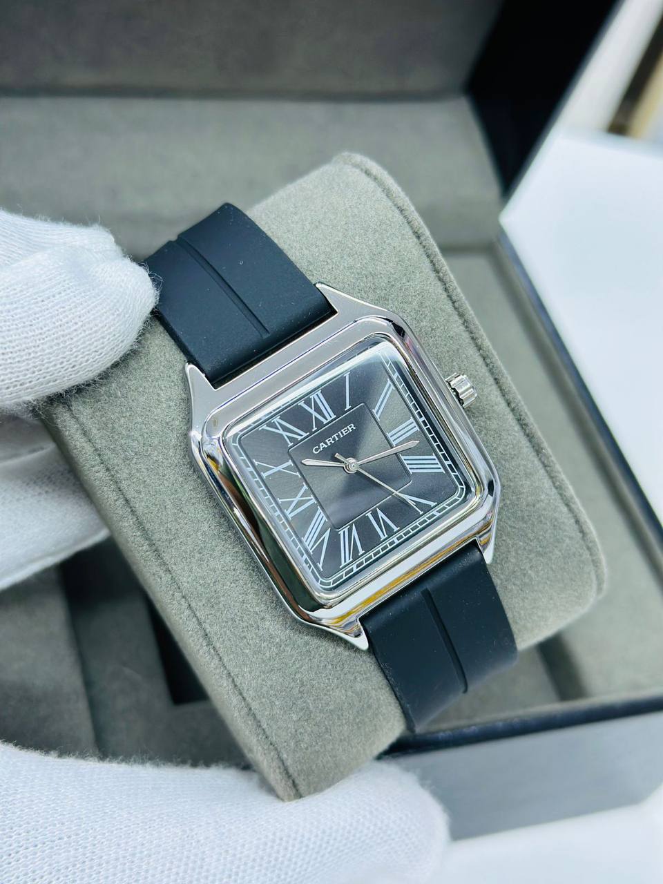 Cartier Rubber Magnet
55 dhs🪙🌨️

Zain29
♥️♥️♥️