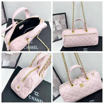 CHANEL
 NEW CAME GOOD QUALITY 
90 dhs🪙💕

Zain39
♥️♥️♥️