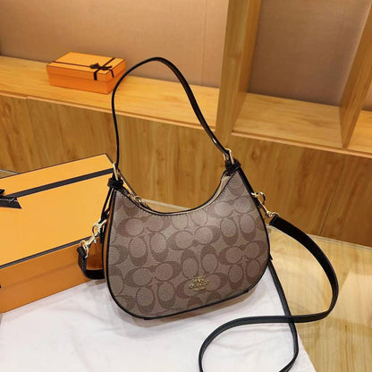 Coach

90 dhs
With box

Zain235
♥️♥️♥️