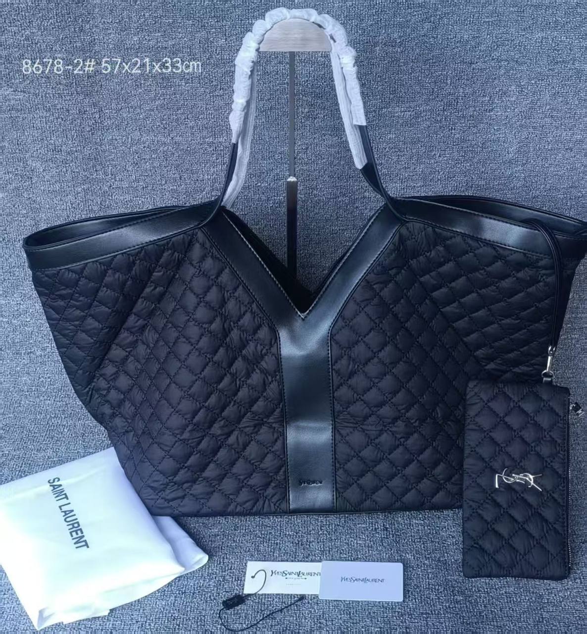 YSL
GOOD QUALITY 
120 dhs✅

Zain39
♥️♥️♥️