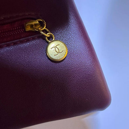 CHANEL NEW CAME HIGH QUALITY WITH FOLDING BOX 
130 dhs🇦🇪🇦🇪

Zain295
♥️♥️♥️