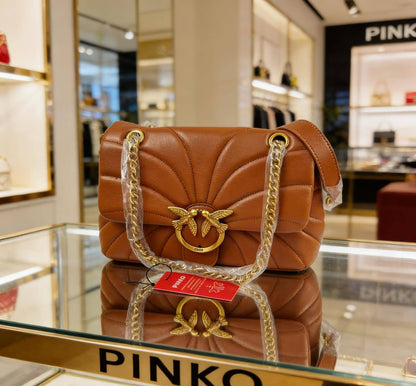Pinko
100 dhs✅

Zain07
♥️♥️♥️