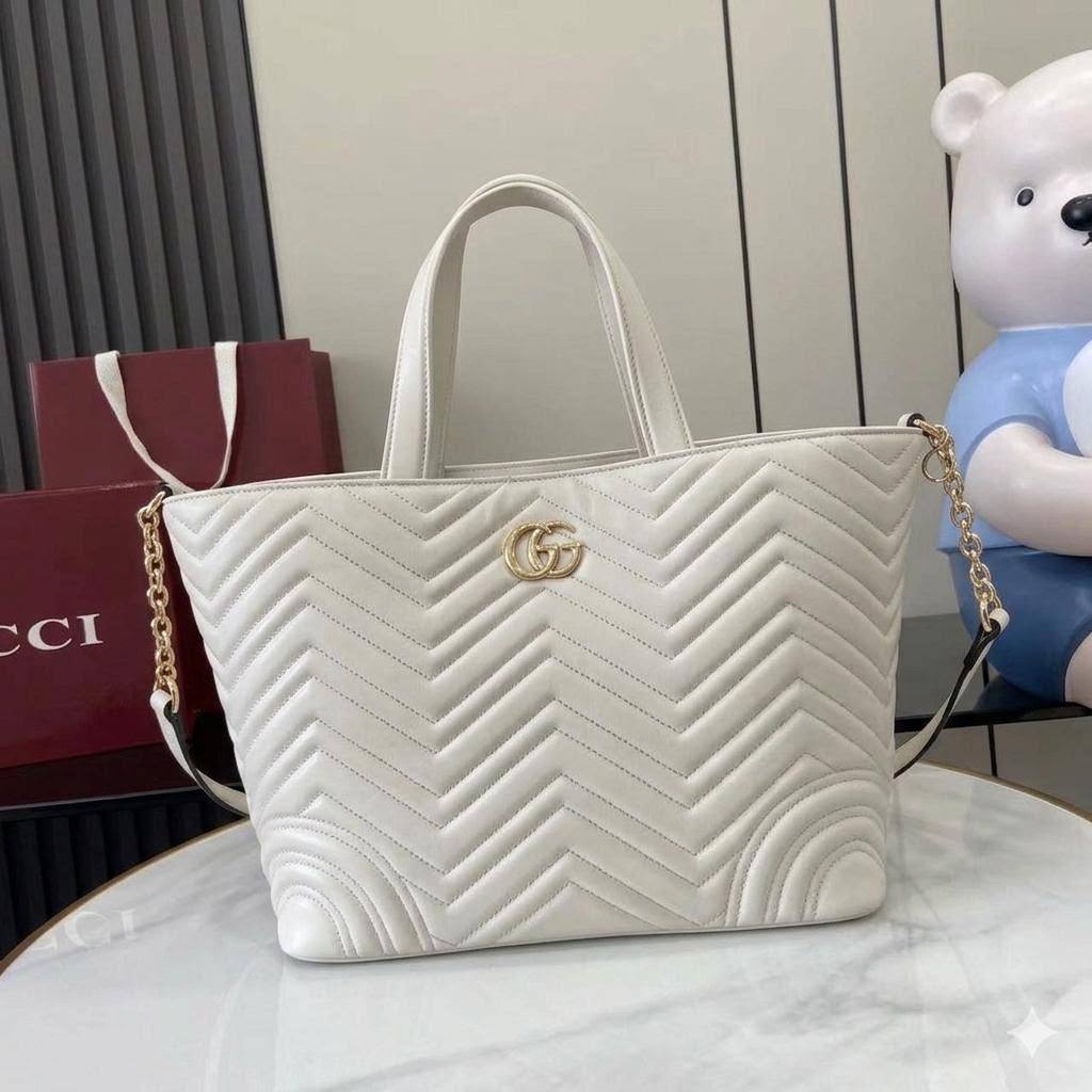 Gucci 

good quality 
100 dhs🇦🇪🇦🇪

Zain215
♥️♥️♥️