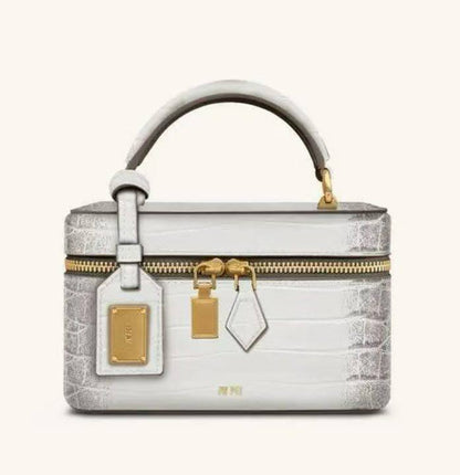 JW PEI
110 dhs🇦🇪🇦🇪

High-quality 
with box

Zain35
♥️♥️♥️