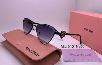 Miu Miu
70 dhs✅

Zain126
♥️♥️♥️