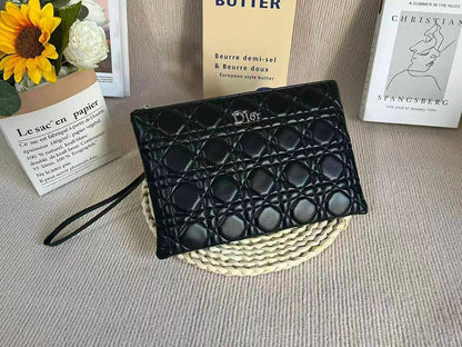 Gucci
Lv
Burberry
Coach
Ysl
Hermes
Prada
Goyard
Fendi

105 dhs🇦🇪🇦🇪🇦🇪

Zain182
♥️♥️♥️