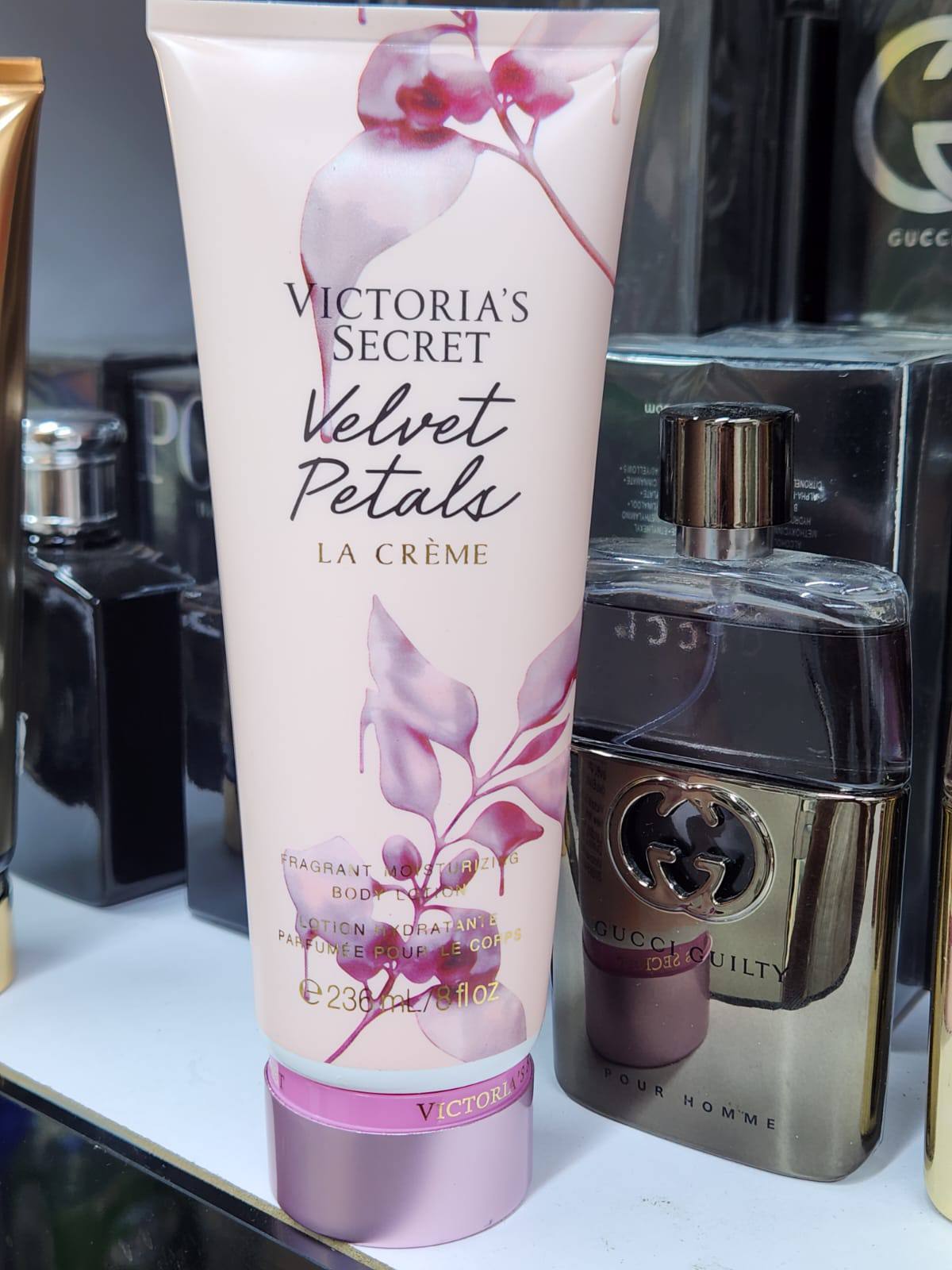 Victoria Secret 
Mist + Lotion
20 dhs❣️
10 Pcs Mix 110 dhs❣️

Zain87
♥️♥️♥️