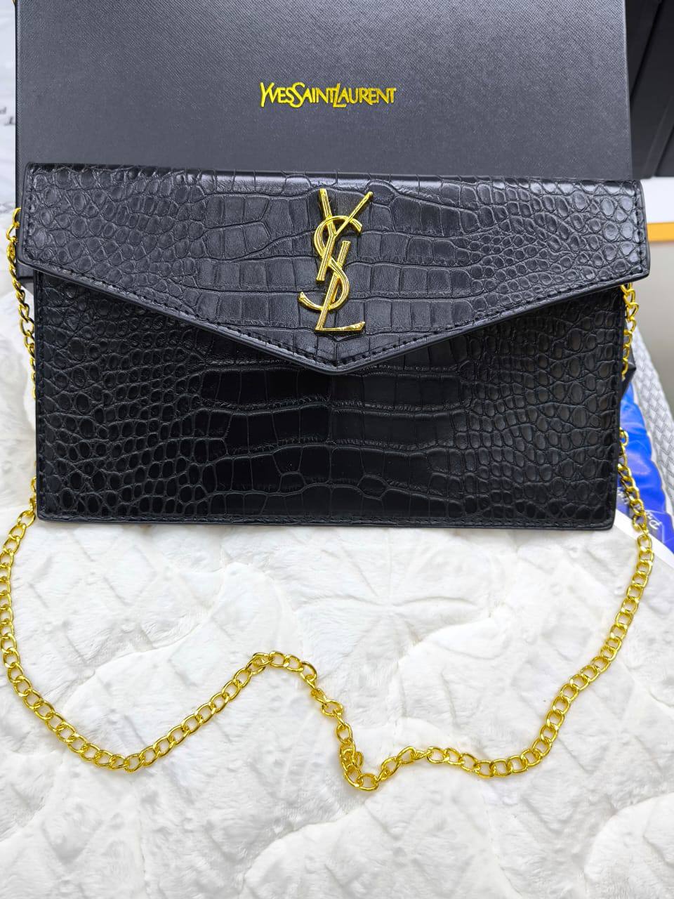 YSL
with box
60 dhs✅

Zain203
♥️♥️♥️