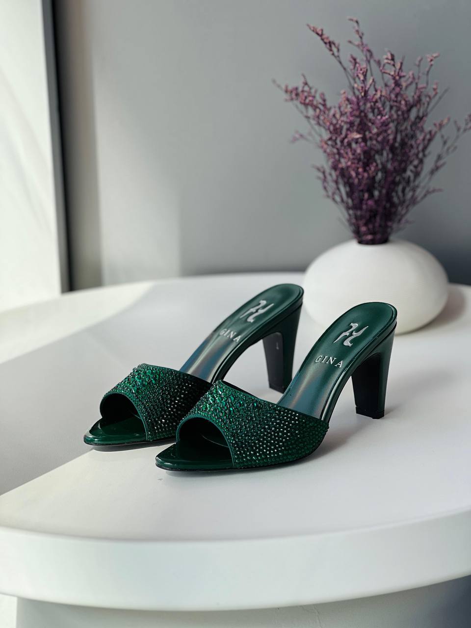 Gina 💛🤎🖤
36-41
_Super master high quality_🪡
400 dhs💓

Zain176
♥️♥️♥️
