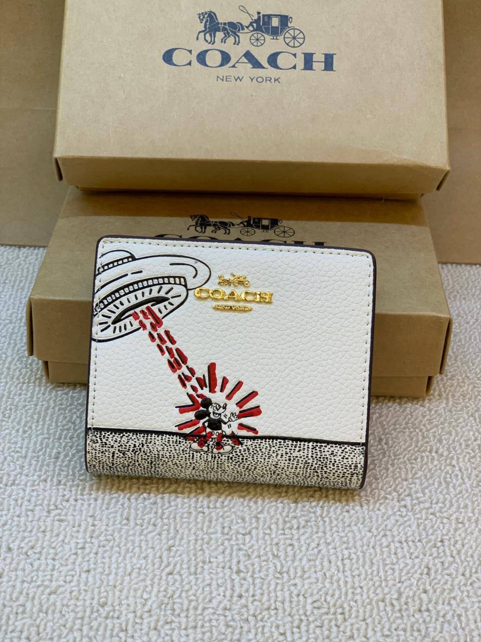 Coach 
Wallets Master
125 dhs💓

Zain248
♥️♥️♥️
