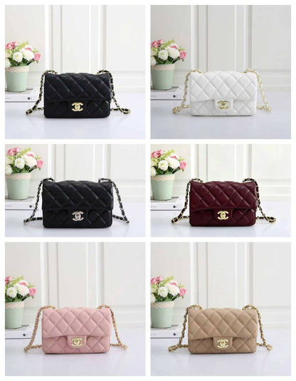 CHANEL

best quality 
with box
95 dhs🇦🇪🇦🇪

size20CM

Zain290
♥️♥️♥️