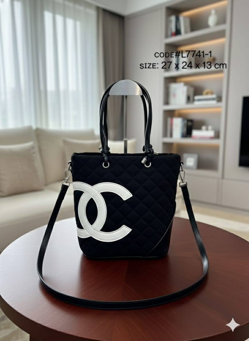 CHANEL ᴄᴀᴍʙᴏɴ
ᴘᴇᴛɪᴛᴇ sʜᴏᴘᴘɪɴɢ ʙᴀɢ
sᴜᴀᴅᴇ ᴍᴀᴛᴇʀɪᴀʟ
sɪʟᴠᴇʀ ʜᴀʀᴅᴡᴀʀᴇ
ᴡɪᴛʜ ʟᴏɴɢ ʙᴇʟᴛ sᴛʀᴀᴘ
sɪᴢᴇ: 27 cm

75 dhs✅

Zain31
♥️♥️♥️