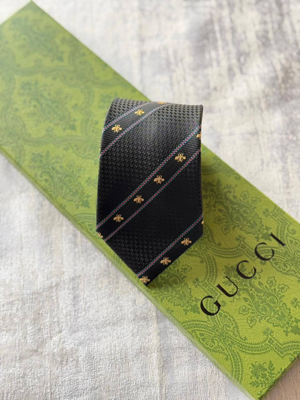 GUCCI
TIE
*Master quality*
*New collection*
180 dhs✅

Zain179
♥️♥️♥️