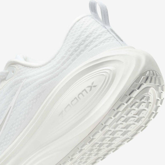 Nike Vomero Plus ‘ white 💨

36-45 AVAILABLE 😇

220 dhs✅

Zain242
♥️♥️♥️