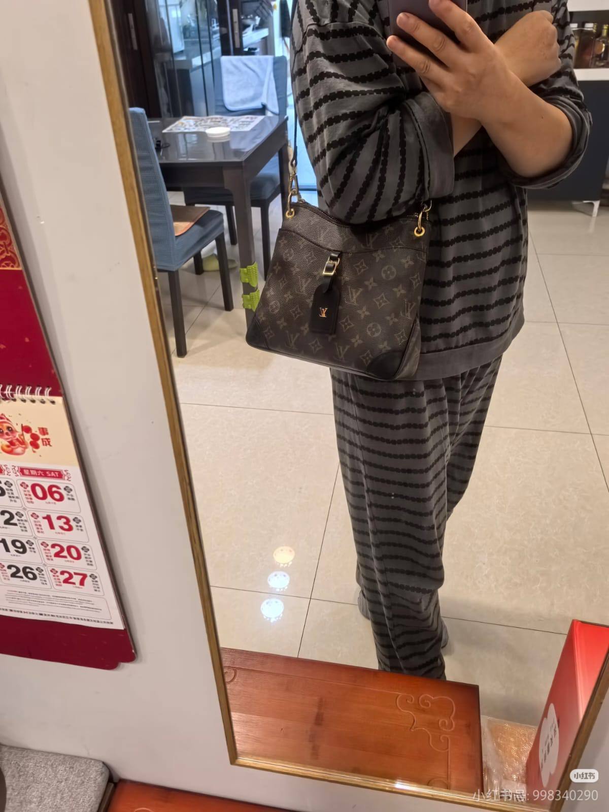 Mixed bags

Valentines 
Lv
120 dhs🇦🇪🇦🇪

Zain10
♥️♥️♥️