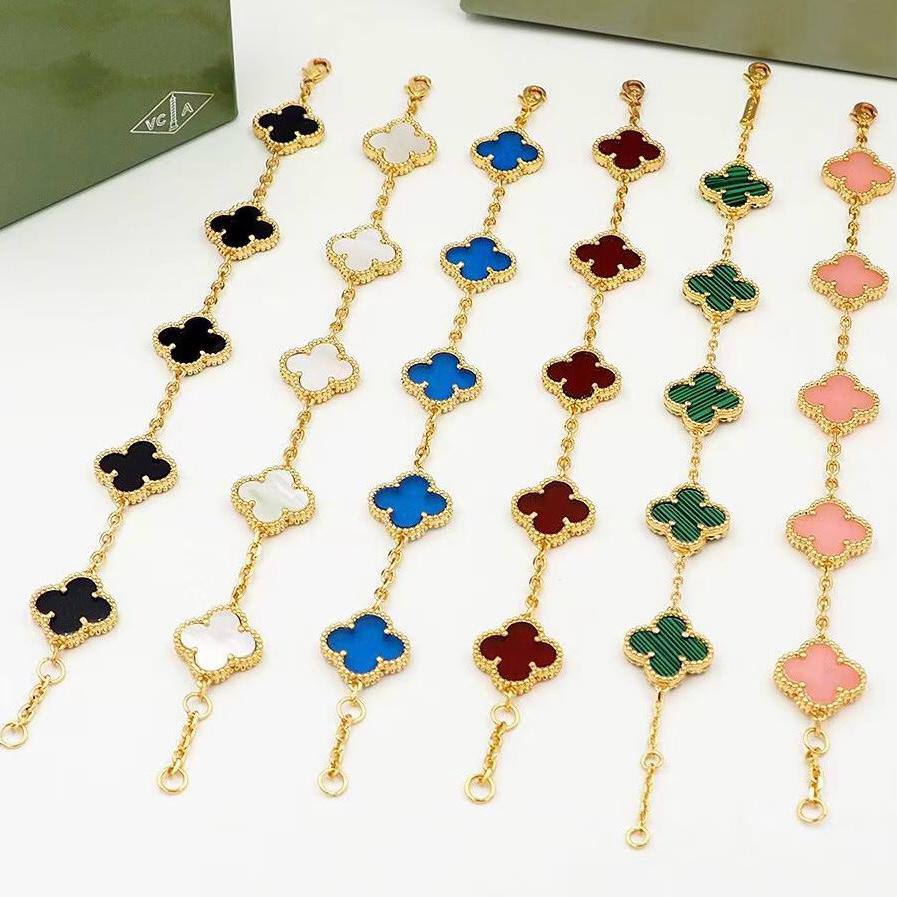 VCA BRACELET
5 Flower 🍀
MASTER QUALITY✨💫
55 DHS🇦🇪🇦🇪
WITH BOX AND PAPER BAG🛍️🎁

Zain89
♥️♥️♥️