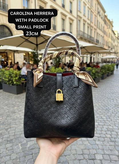 CH
ʜᴀɴᴅʙᴀɢ/ʟᴏɴɢ sᴛʀᴀᴘ
ɢᴏʟᴅᴛᴏɴᴇ ᴡɪᴛʜ ᴘᴀᴅʟᴏᴄᴋ
ʟᴇᴀᴛʜᴇʀ
sɪᴢᴇ:𝟐𝟑ᴄᴍ
100 dhs✅

Zain56
♥️♥️♥️