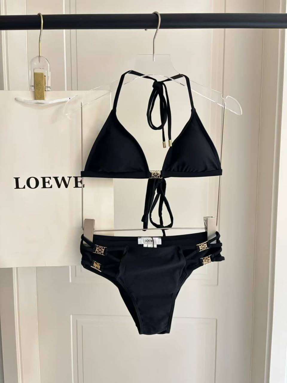 *New collections*                                                
LOEWE
*Super Master quality*
*Sizes: S M L XL* 
230 dhs✅

Zain308
♥️♥️♥️