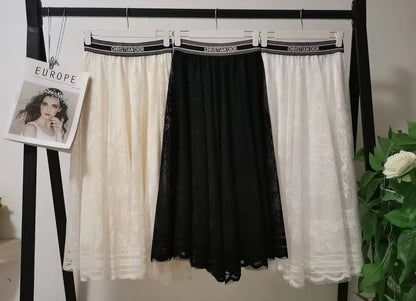 M-L-XL size 
130 dhs🇦🇪🇦🇪

Zain140
♥️♥️♥️