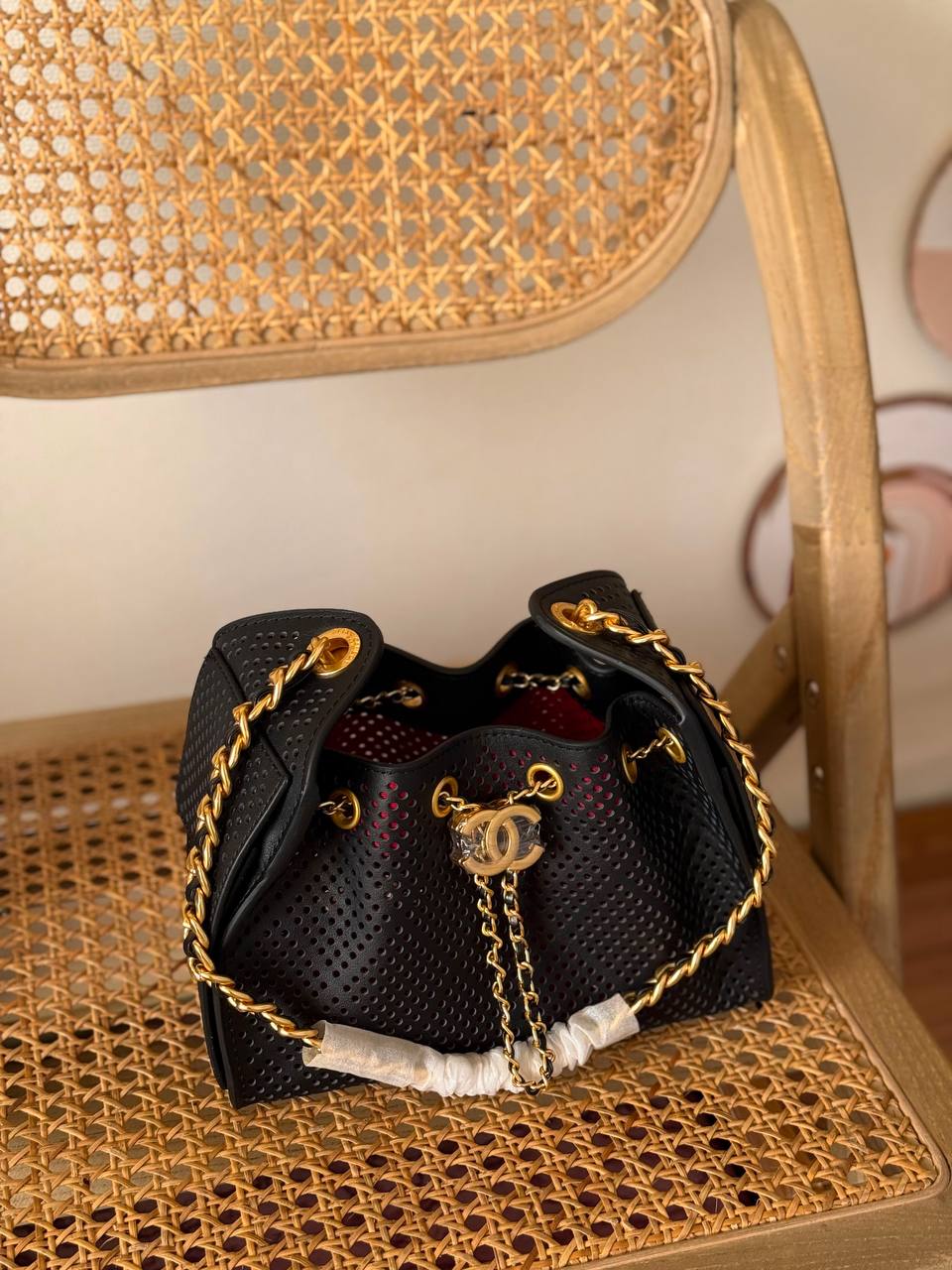 Available again✨✨✨

CHANEL 

22_25cm
360_380😍

*MASTER QUALITY*

With box🎁

Zain167
♥️♥️♥️