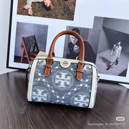 Tory Burch

110 dhs🌺

Zain175
♥️♥️♥️