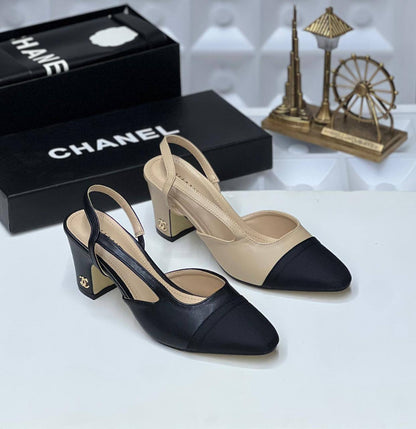 Chanel heel

Size 36 to 41 

110 dhs🇦🇪🇦🇪

Zain80
♥️♥️♥️