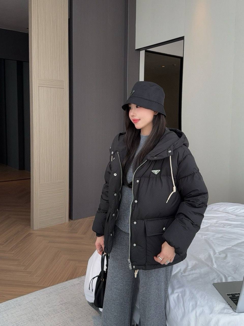 *New collections 💕💕  
330 dhs❤️
*good  quality  
*Sizes:S M L * 
*AVAILABL winter jacket

Zain231
♥️♥️♥️