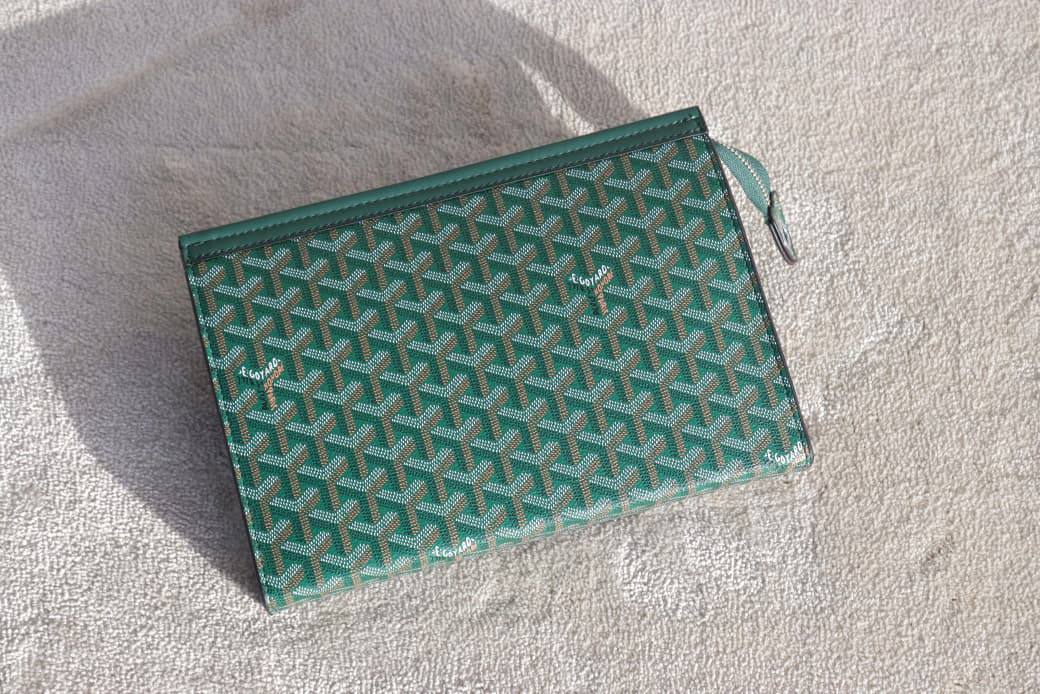 Men's Clutch
Good Quality
90 dhs🗽

Zain33
♥️♥️♥️