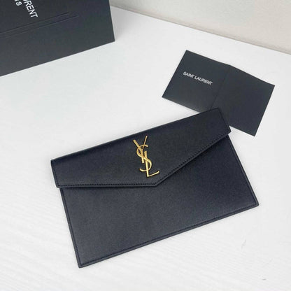 YSL 
COPY ONE 
WITH BOX 
190 dhs🇦🇪🇦🇪

Zain295
♥️♥️♥️