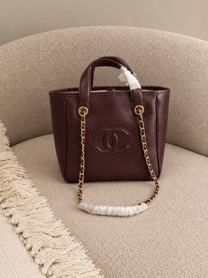 Chanel
SUPER MASTER QUALITY 
AVAILABLE 

For Price 👇 WhatsApp✅
0568585901 
0507557372
0552275751 Owner Zain 👌

Zain322
♥️♥️♥️